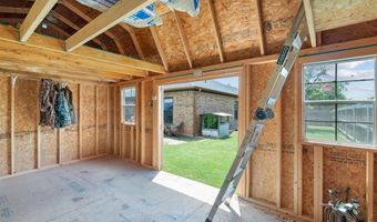 417 Magnolia St, Hico, TX 76457