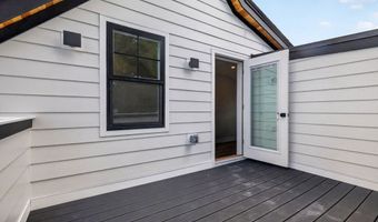 28 Amsden St 28, Arlington, MA 02474