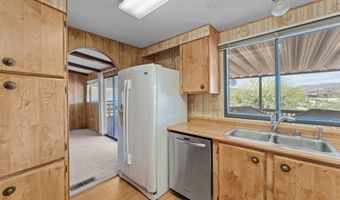 34820 S Desert Cv, Black Canyon City, AZ 85324
