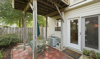 8354 HUNTER MURPHY Cir, Alexandria, VA 22309