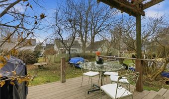 51 Warner St, Newport, RI 02840