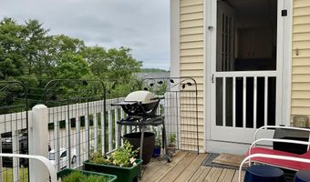 10 Aegis Dr, Bath, ME 04530