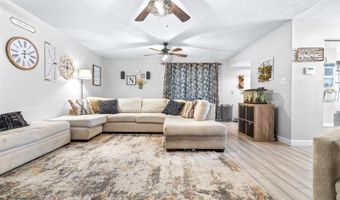 910 VAN Dr, Auburndale, FL 33823