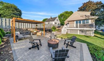 37 Hillcrest Ave, Beverly, MA 01915