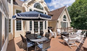 8 Buttonwood Dr, Andover, MA 01810