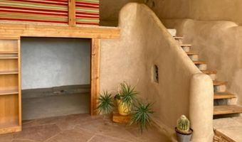97 Calle Conejo, Arroyo Hondo, NM 87513