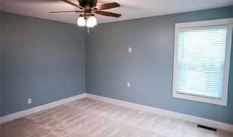 270 Village Creek Dr, Ballwin, MO 63021