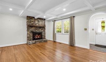 52 Forest Rd, Asheville, NC 28803
