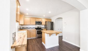 10122 W Shelborne Dr, Boise, ID 83709