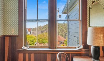 33850 East Ln, Albion, CA 95410