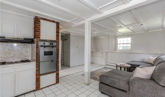 5 Standish Ave, North Providence, RI 02911