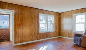 496 Burnsford Ave, Bridgeport, CT 06606