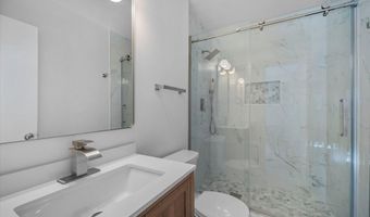 10276 ARIZONA Cir 61, Bethesda, MD 20817