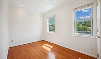 9813 MONTAUK Ave, Bethesda, MD 20817