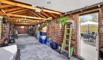 1032 Kingsbury St, Belle Fourche, SD 57717