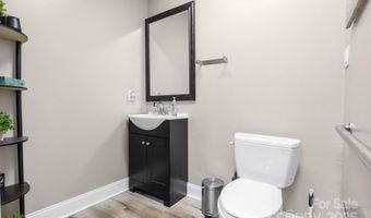 8037 Corporate Center Dr, Charlotte, NC 28226