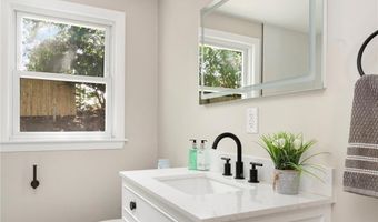 81 Redwood Dr, Cranston, RI 02920