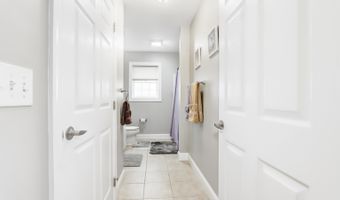 107 W Church St, Absecon, NJ 08201