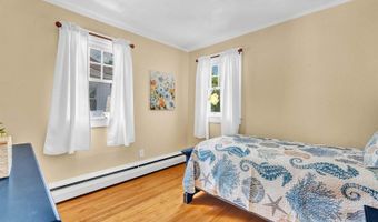 143 Maple St, Bangor, ME 04401
