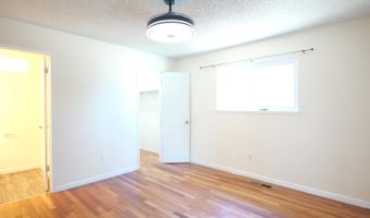194 6th St, Fernley, NV 89408