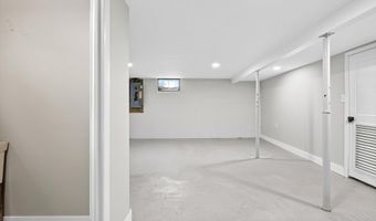 910 MONROE Ter, Dover, DE 19904