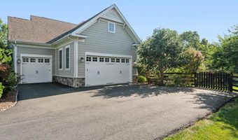 22979 HOMESTEAD LANDING Ct, Ashburn, VA 20148
