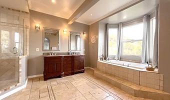 4275 Crestview Dr, La Mesa, CA 91941