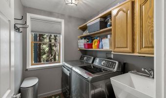 1641 Meadowview Rd, Arnold, CA 95223