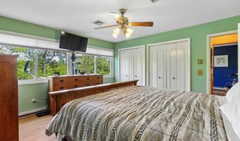 4 Alan Rd, Danbury, CT 06810