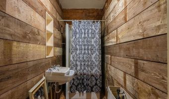 928 E Main St, Batesville, AR 72501