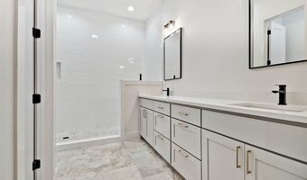 34 Smart Ln, Bella Vista, AR 72715
