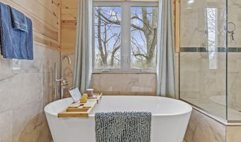 4978 S 11th Rd, Aldrich, MO 65601