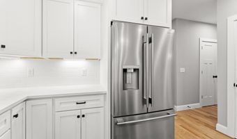 91 Raymond Rd, Auburn, NH 03032