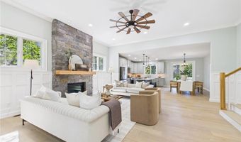 44 Middle St, North Kingstown, RI 02852