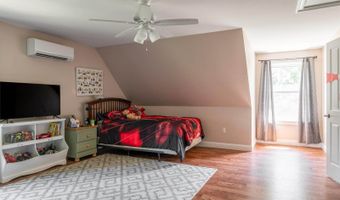 123 Lasalle Dr, Bangor, ME 04401