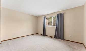 931 Trimble Dr, Akron, OH 44307