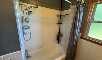 105 Able St, Big Sandy, TN 38221