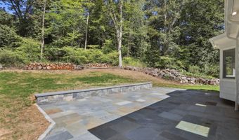 8 Fairview Ln, Wilton, CT 06897