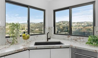 7460 E Hummingbird Cir, Anaheim, CA 92808