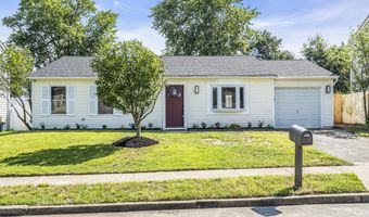 8 Mizzen Dr, Barnegat, NJ 08005