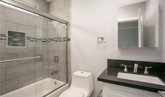 614 W 85th St 1/2, Los Angeles, CA 90044