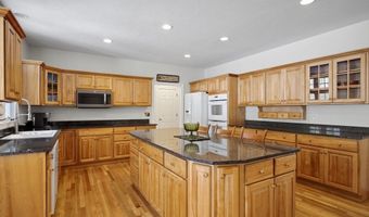 11 Quail Run, Bolton, MA 01740