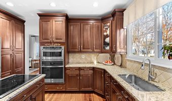 20340 ADVANTAGE Ct, Ashburn, VA 20147