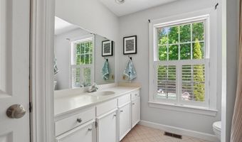 5 Spring Hill Rd, Bedford, NH 03110