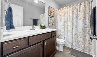 225 NE Glendale Ln, Ankeny, IA 50021