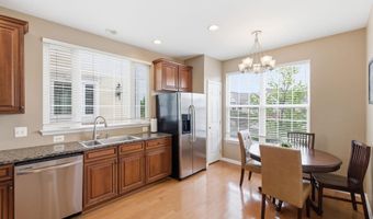 43905 HICKORY CORNER Ter 105, Ashburn, VA 20147