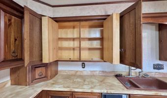 101 7th Ave NW, Bowman, ND 58623