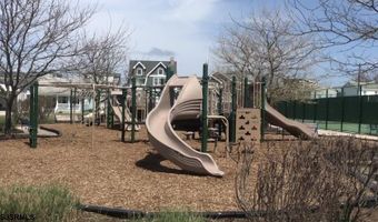 281 7th St, Avalon, NJ 08202