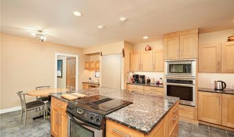 3721 Sanctuary Dr, Bath, OH 44333