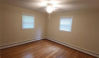 72 Blueberry Dr, East Greenwich, RI 02818